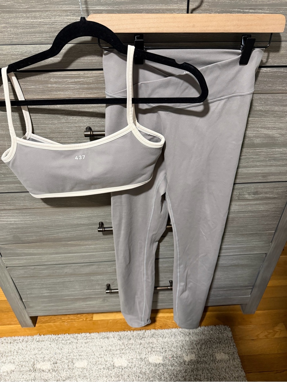 437 set in clay mask size medium both v leggings and micro bra